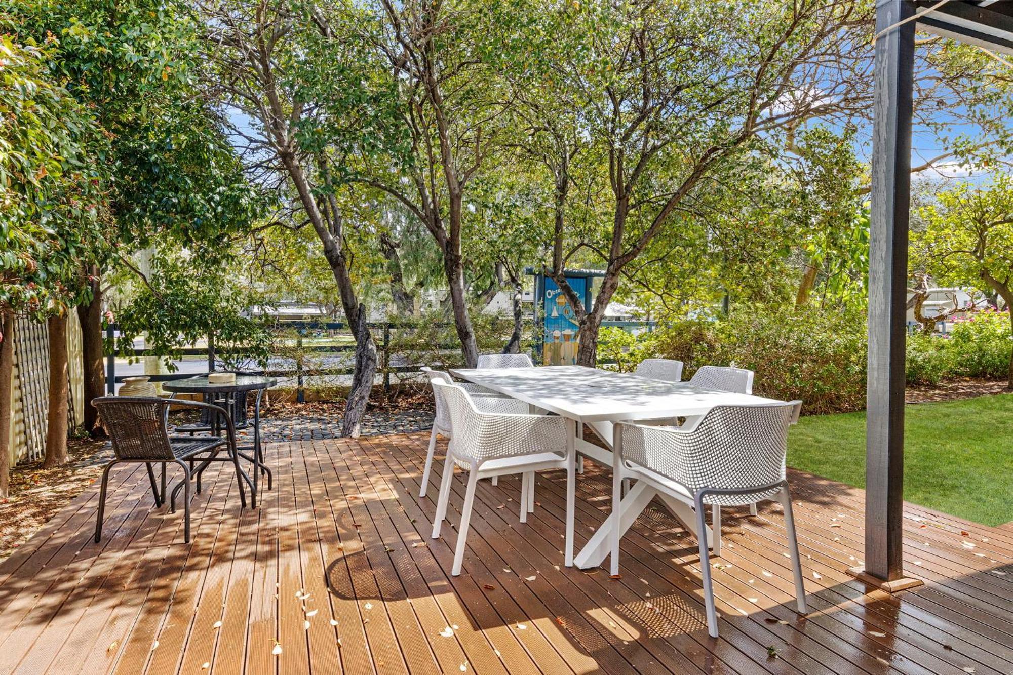 Observatory Guesthouse - Adults Only Басселтон Экстерьер фото