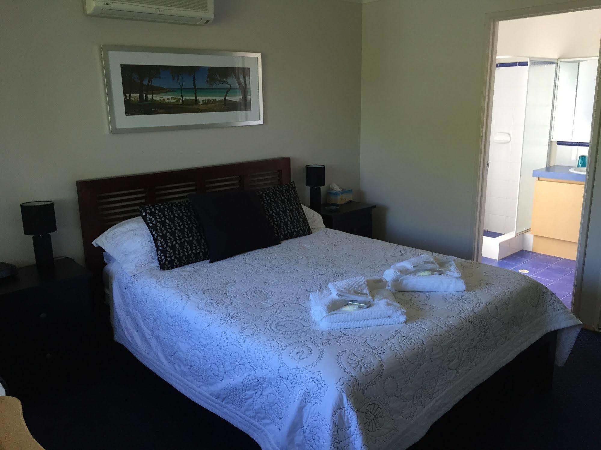 Observatory Guesthouse - Adults Only Басселтон Экстерьер фото